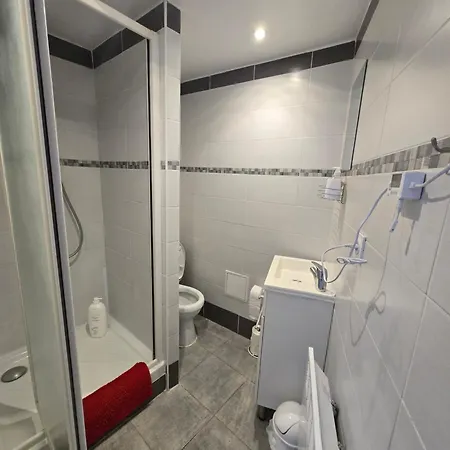 T2 Cozy Proche Des Halles Climatise Apartment